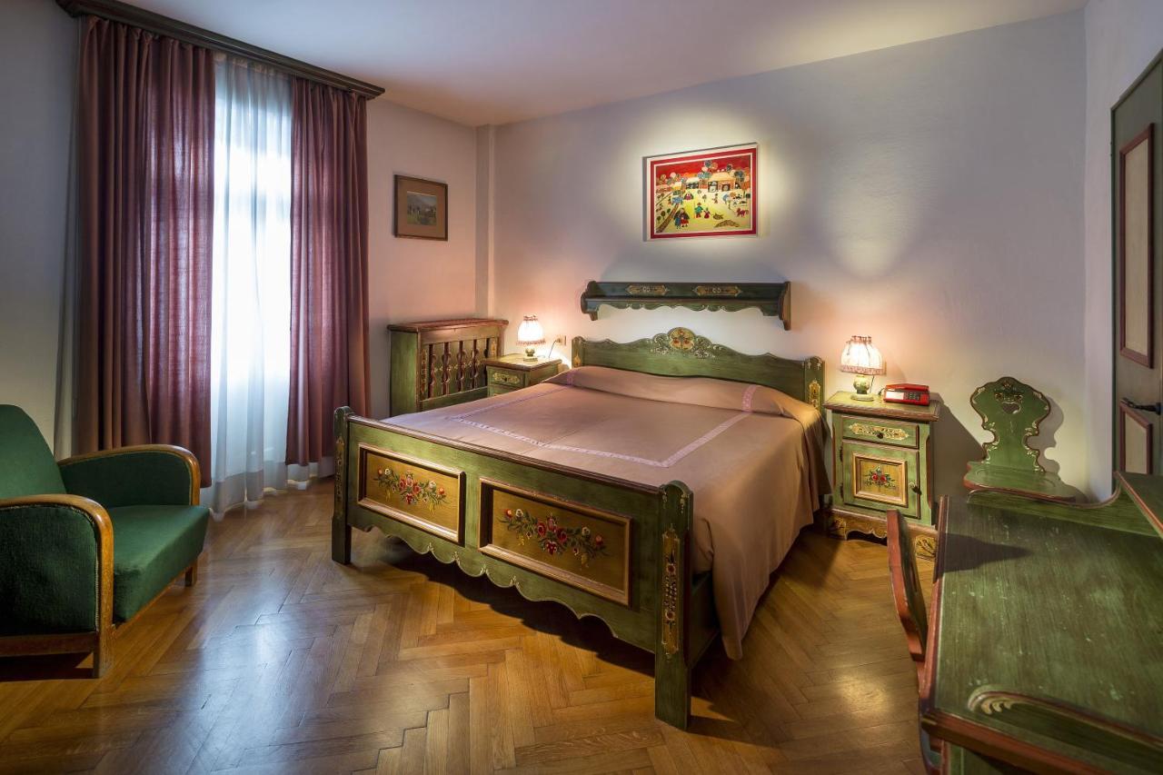 Hotel Corona Κορτίνα Ντ' Αμπέτσο Δωμάτιο φωτογραφία